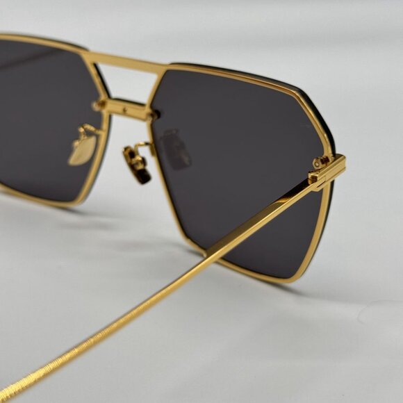 Bottega Veneta Women Sunglasses Gold Grey Pilot BV1045S 001 NEW AUTHENTIC Bottega Veneta New-Classic BV1045S 001 Sunglasses Women main image 4